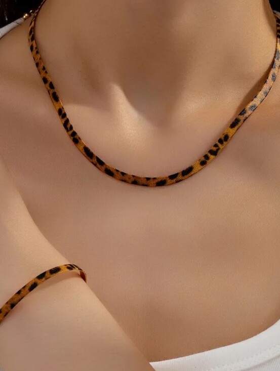 Jewelry - Animal Print Necklace & Bracelet Set Boho